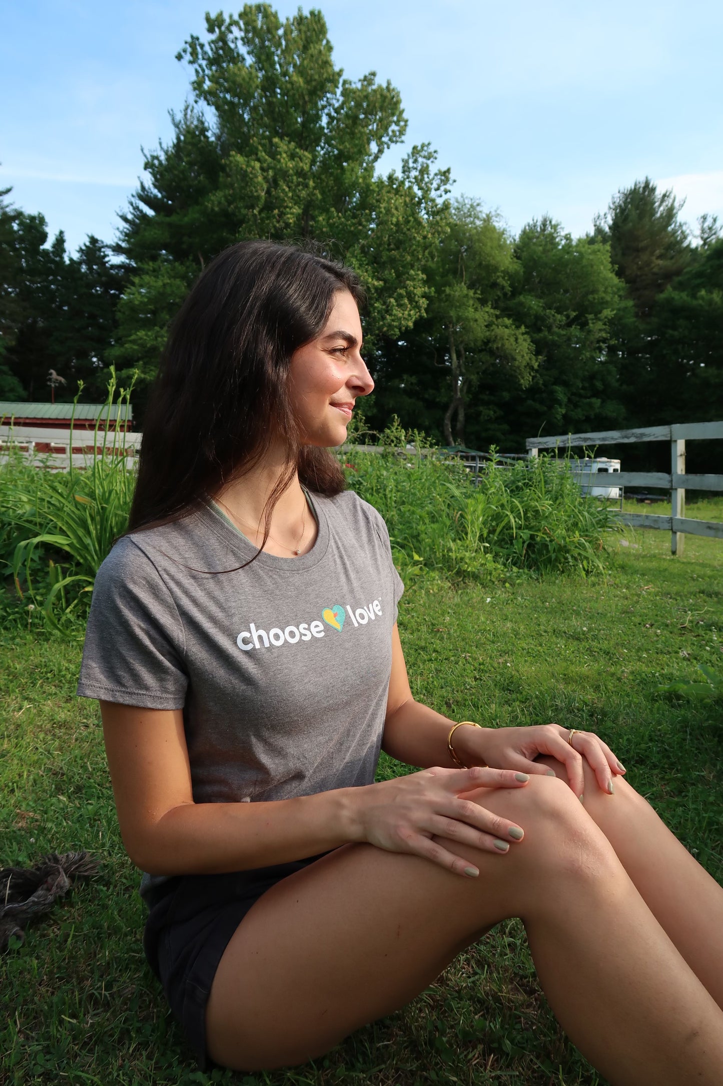 Women's Short-Sleeve Fitted Crewneck T-shirt (Grey Frost)